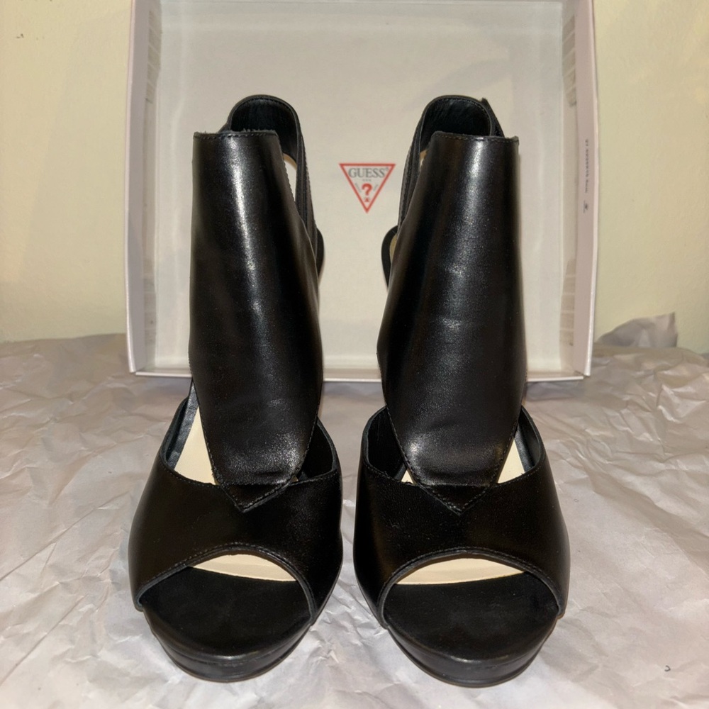 Guess Elegant Black Open-Toe Heels - Picture 1 of 9